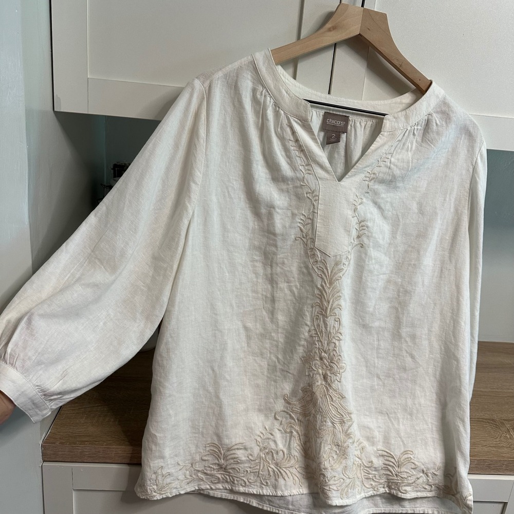 Chico's Size 2 Embroidered Linen Blouse White 3/4 Sleeve V-Neck Top Coastal Boho